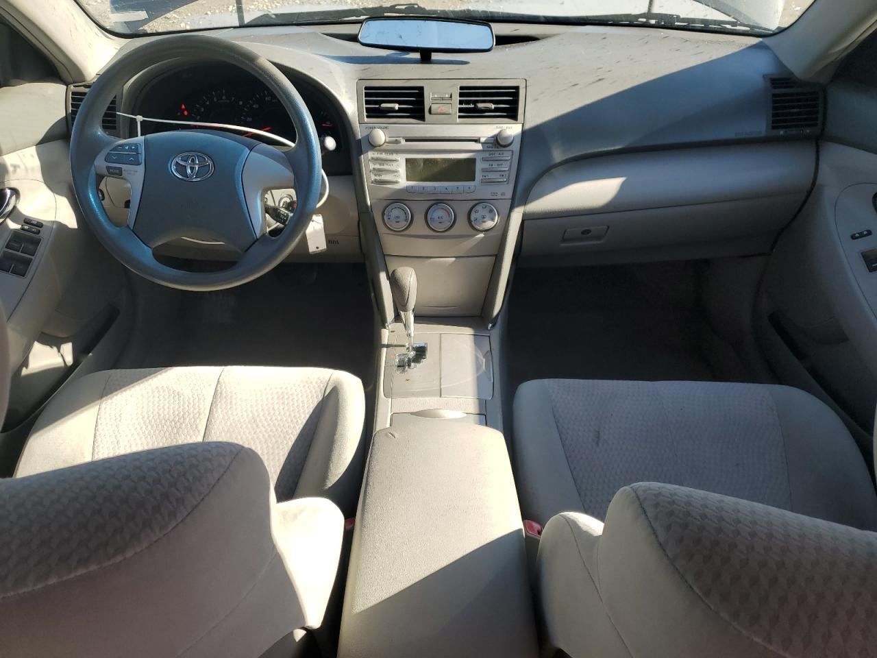 2011 TOYOTA CAMRY