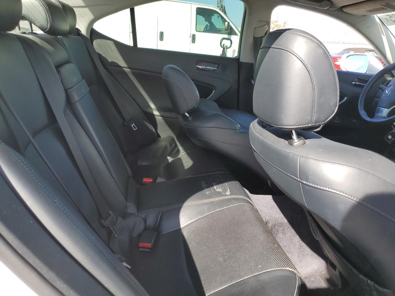 2013 LEXUS IS 250