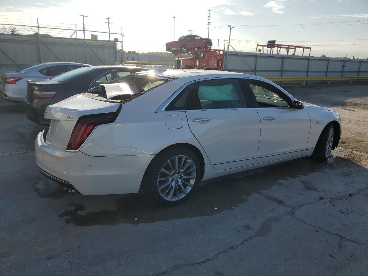 2017 CADILLAC CT6