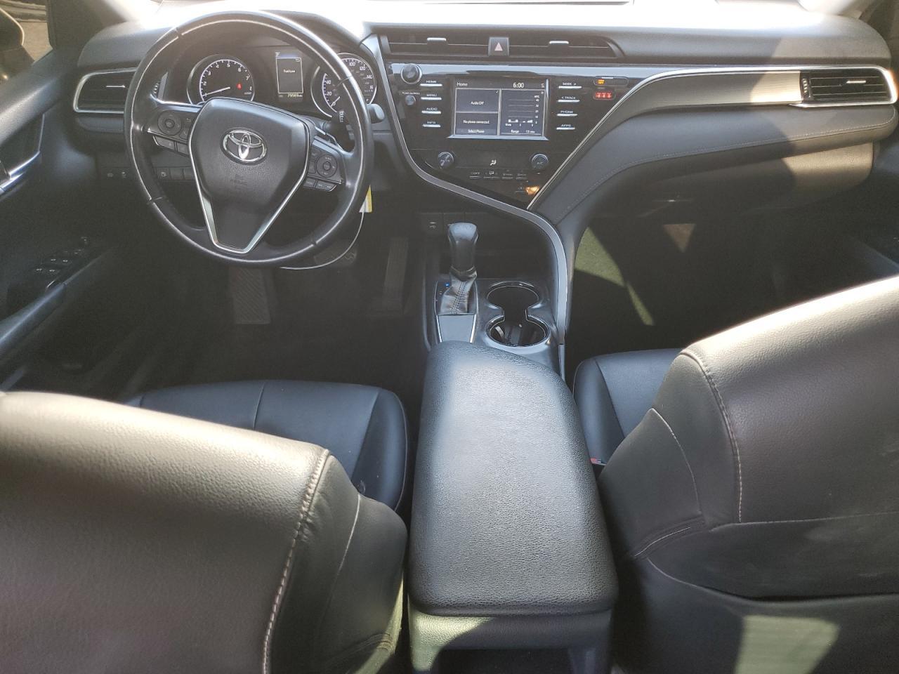 2018 TOYOTA CAMRY