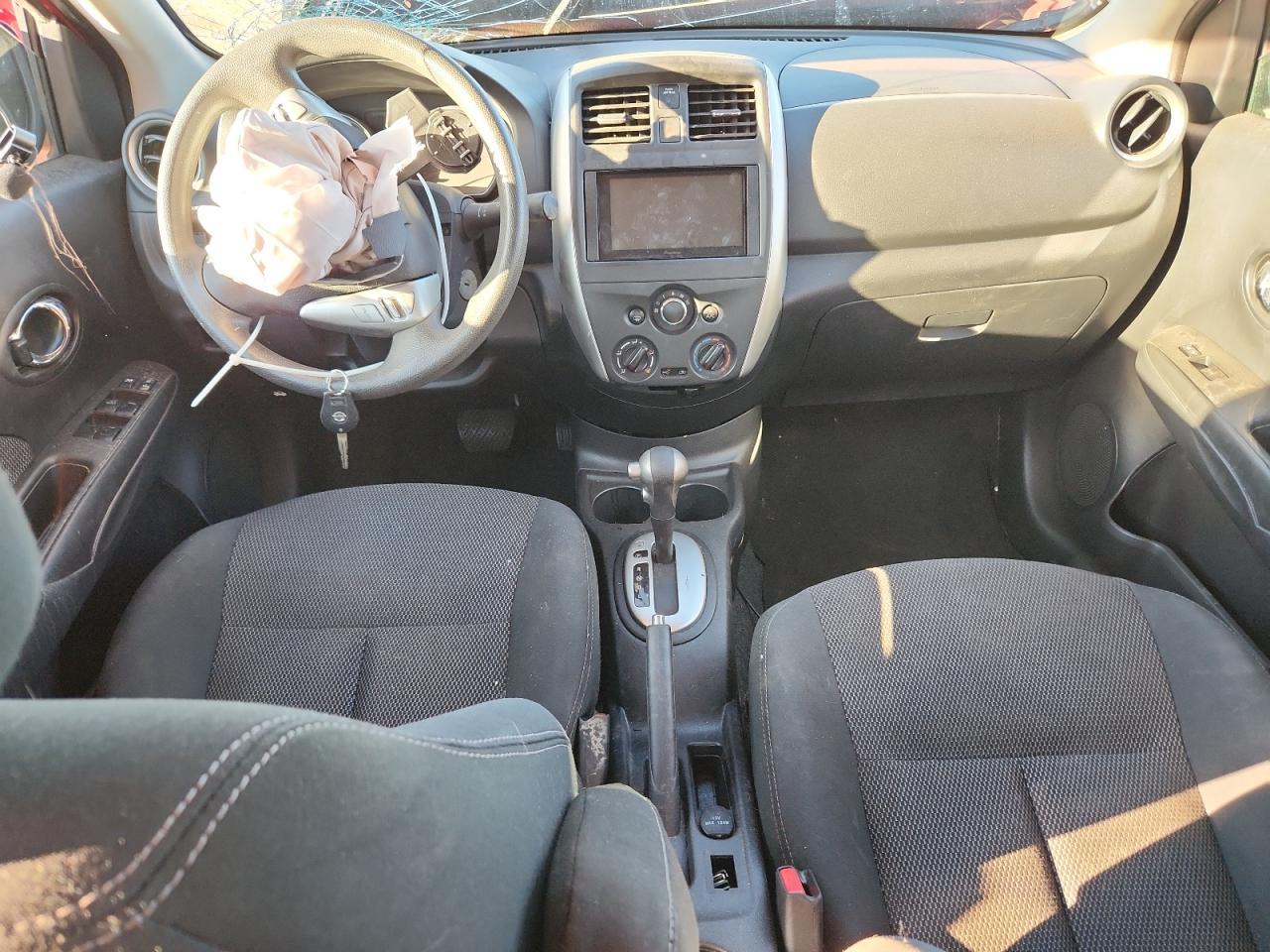 2015 NISSAN VERSA