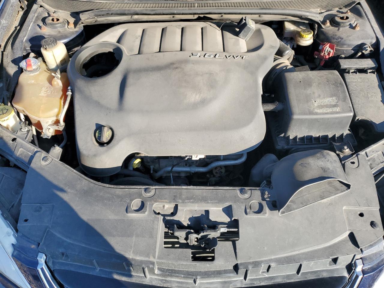 2013 CHRYSLER 200
