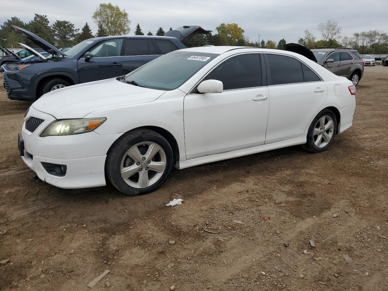 2011 TOYOTA CAMRY