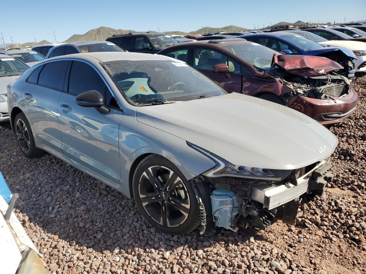 2022 KIA K5
