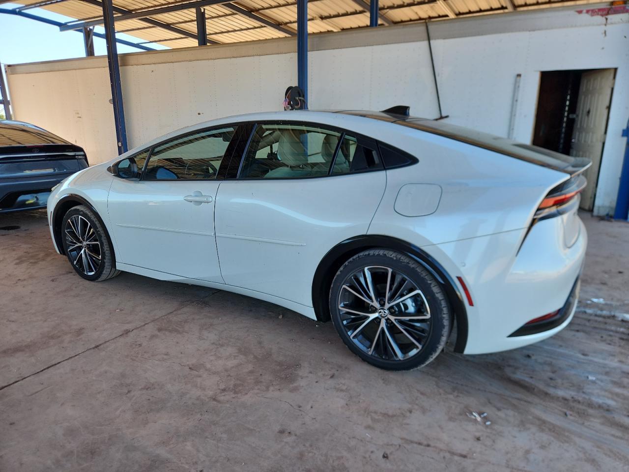 2025 TOYOTA PRIUS