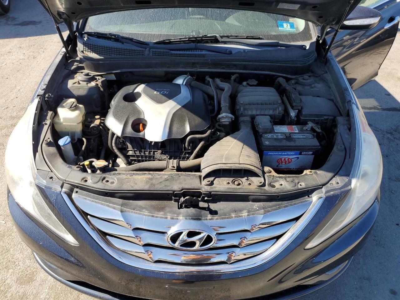 2011 HYUNDAI SONATA