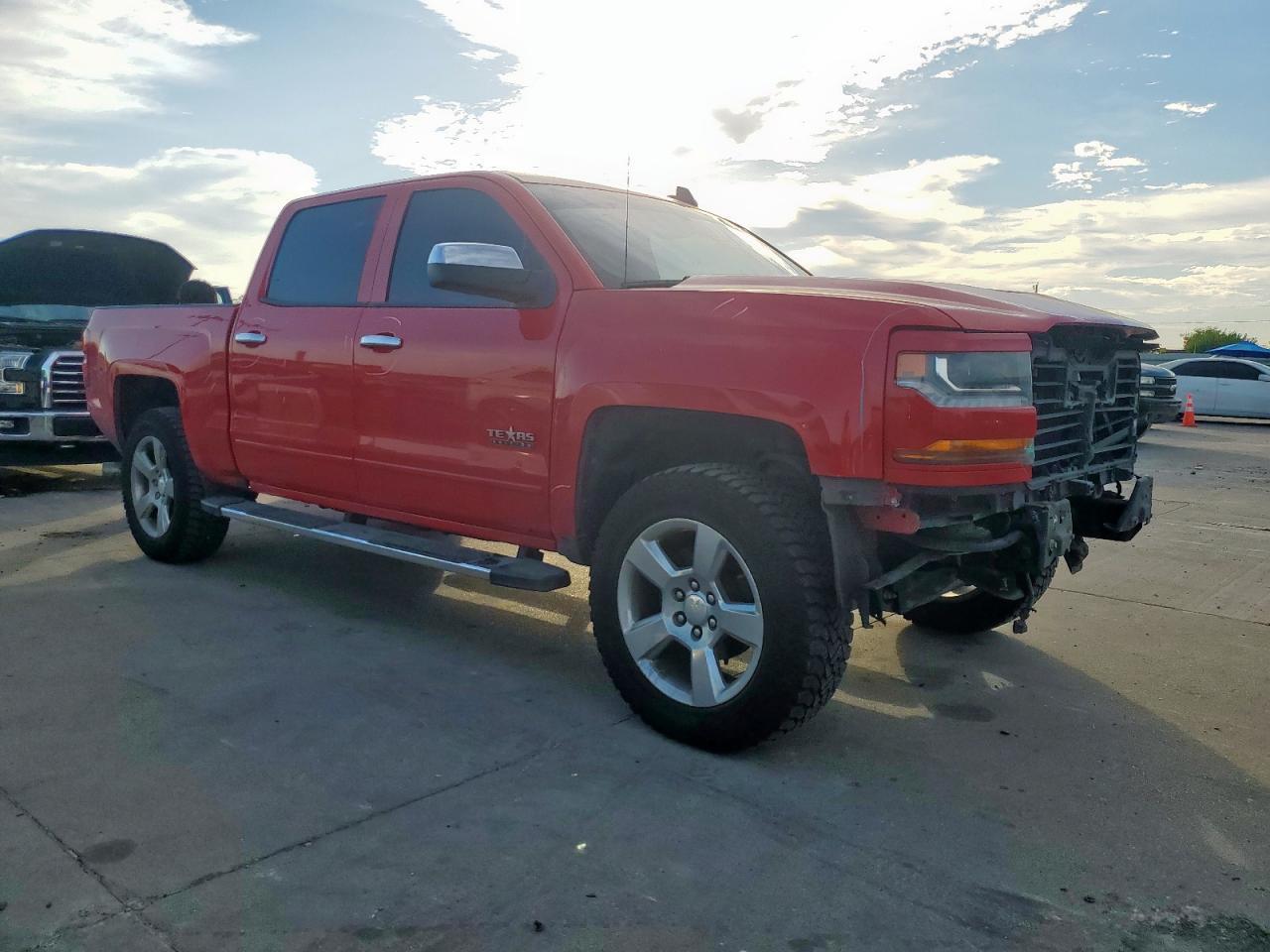 2018 CHEVROLET Silverado