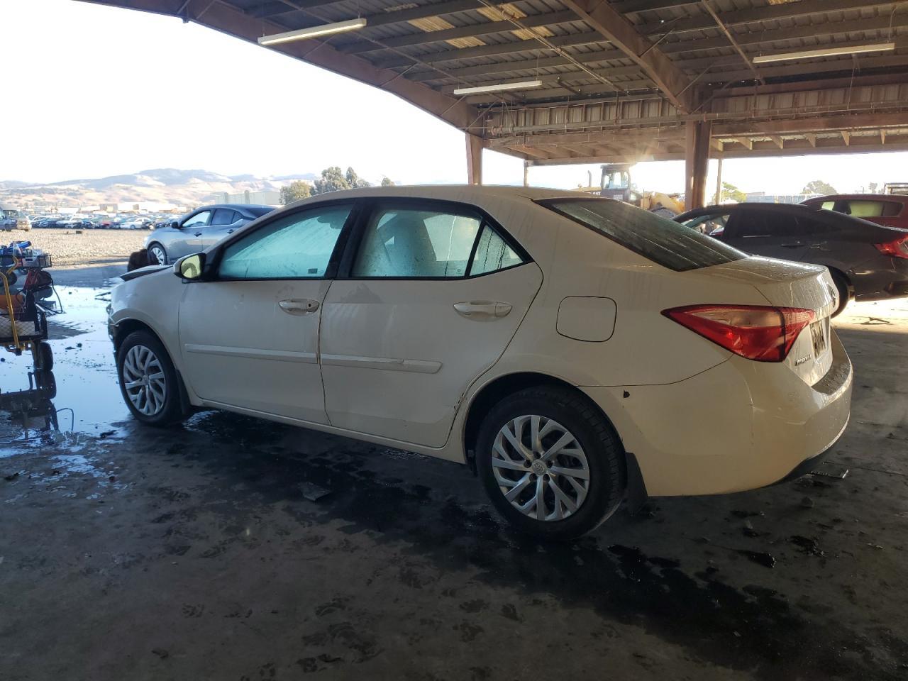 2017 TOYOTA COROLLA