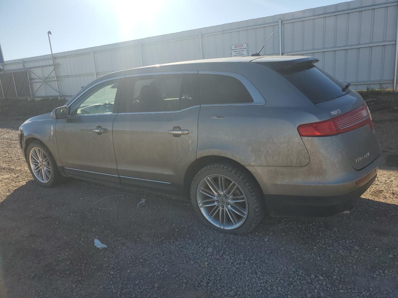 2015 LINCOLN MKT
