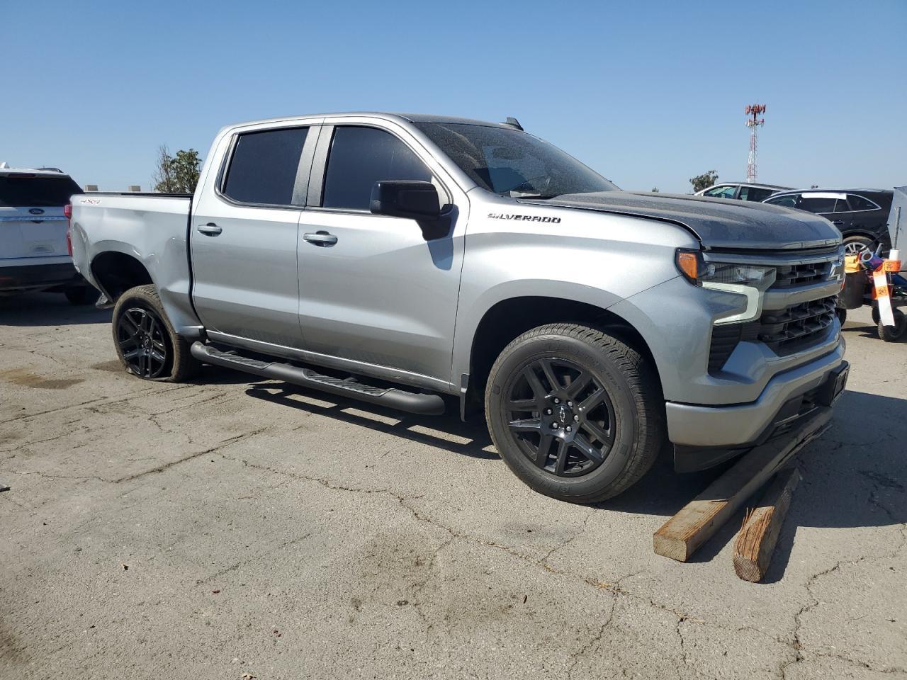 2023 CHEVROLET Silverado