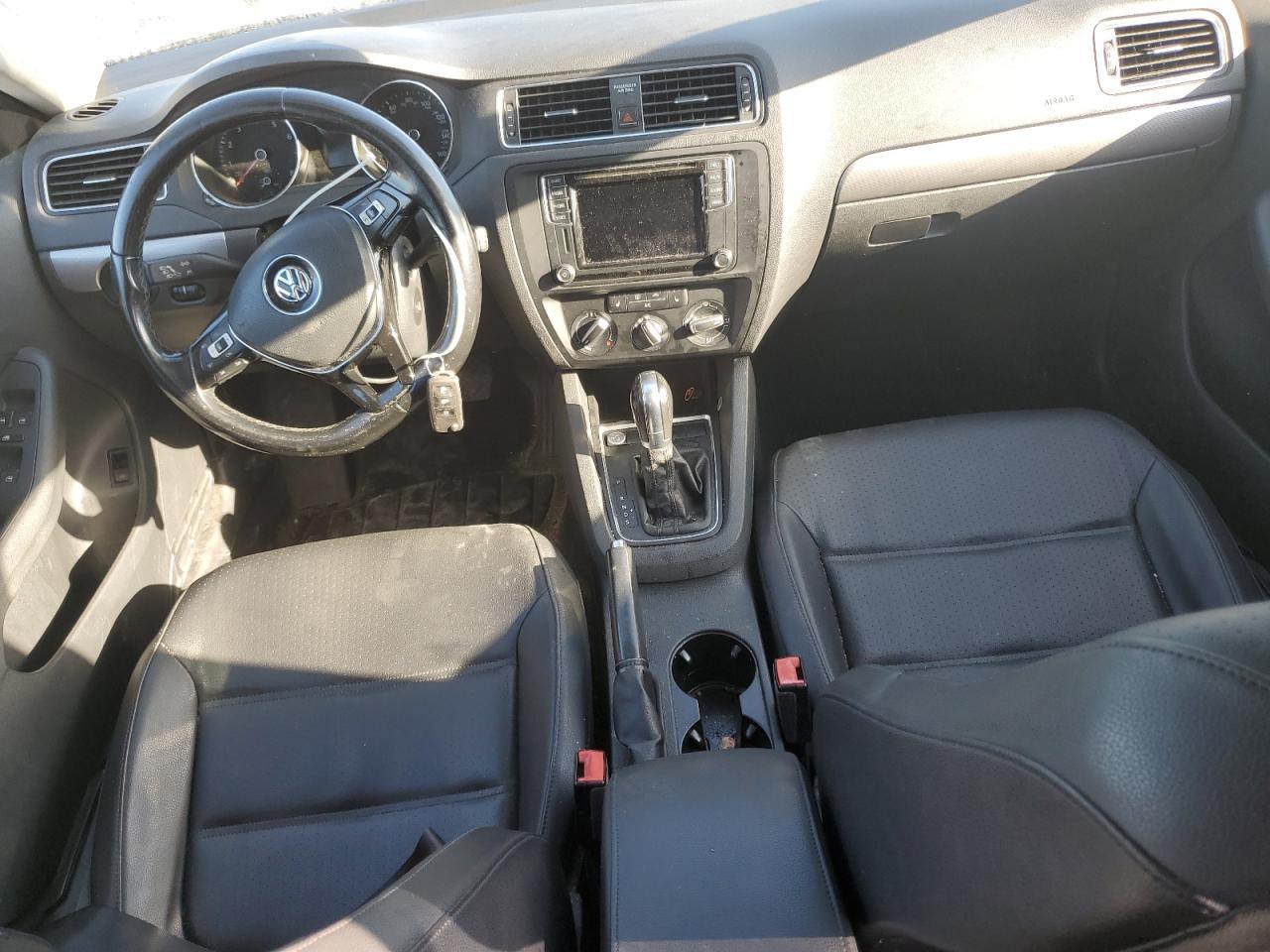 2017 VOLKSWAGEN JETTA