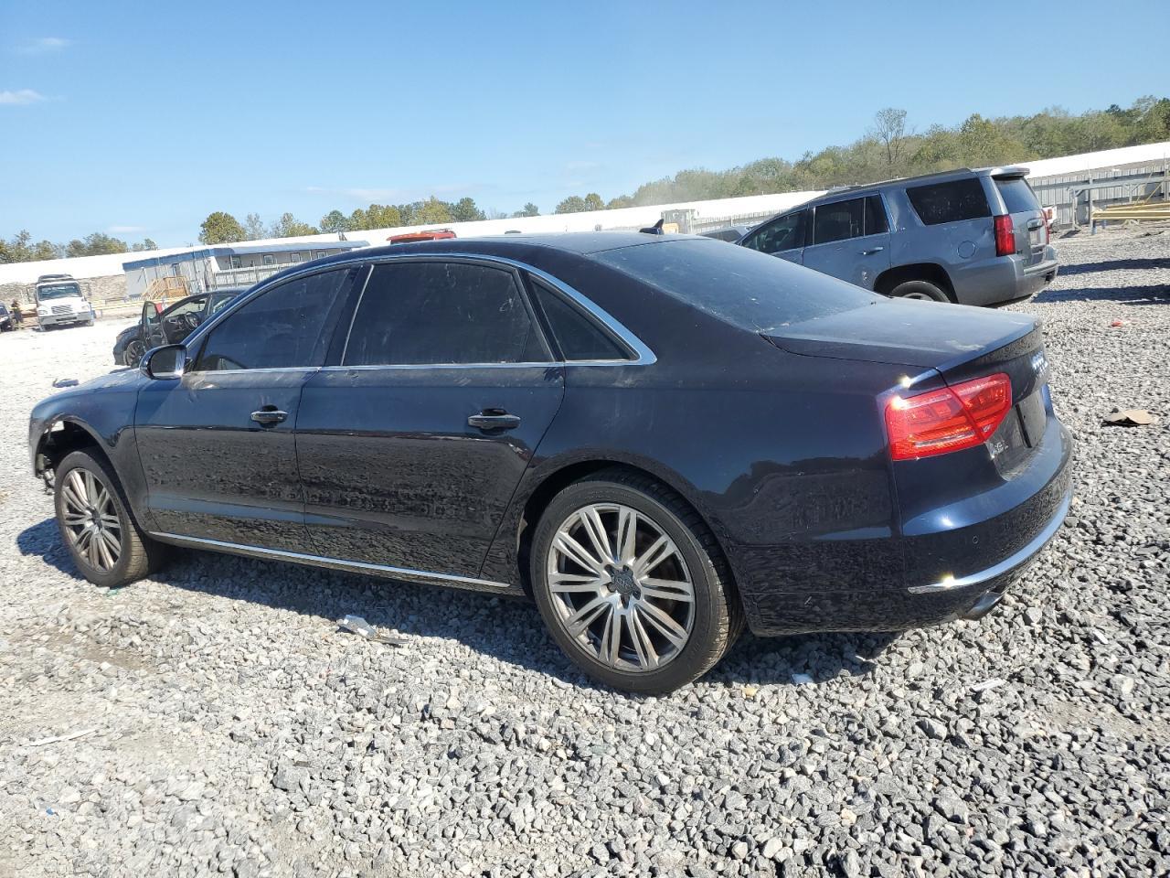 2013 AUDI A8