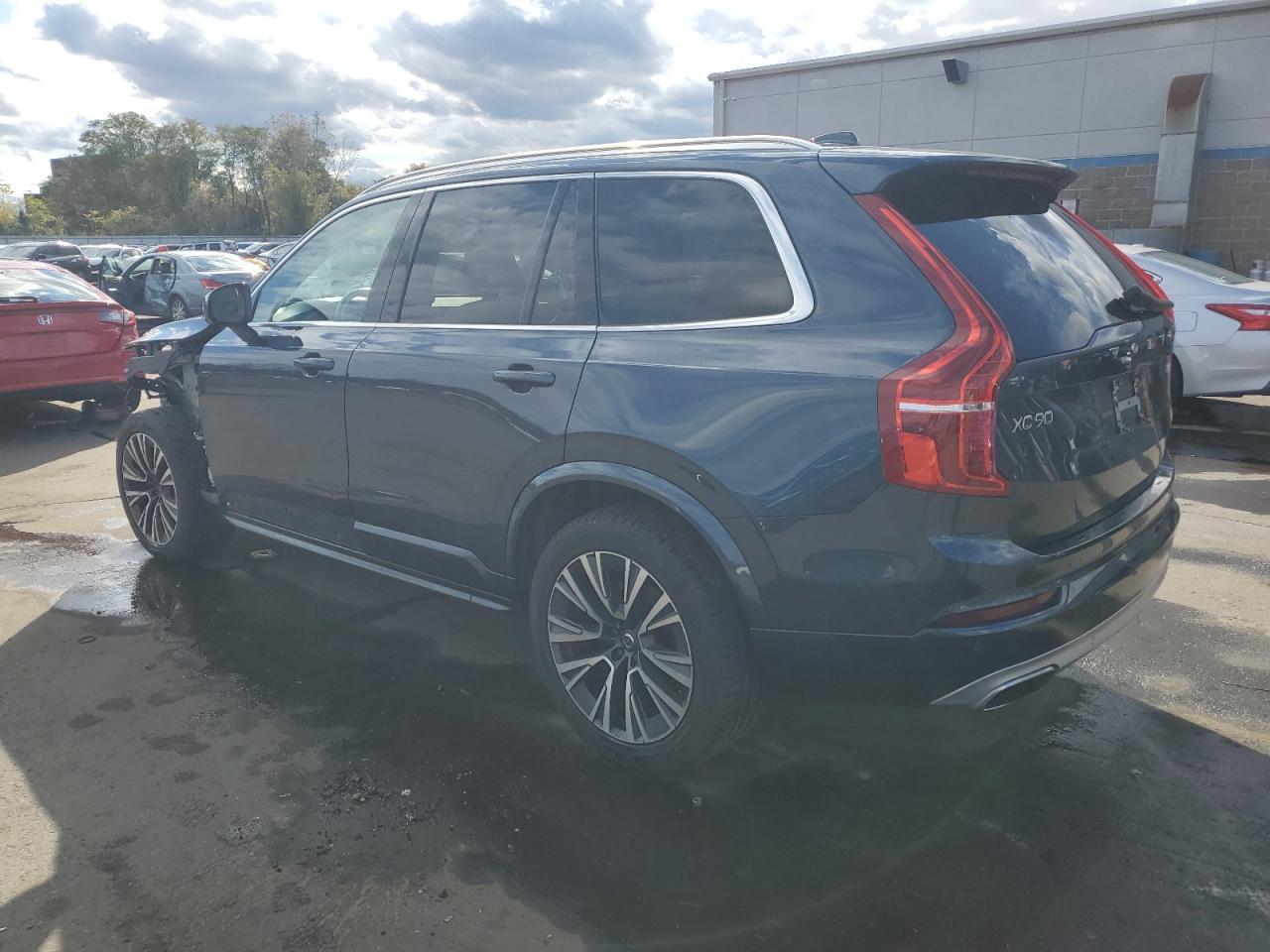 2020 VOLVO XC90
