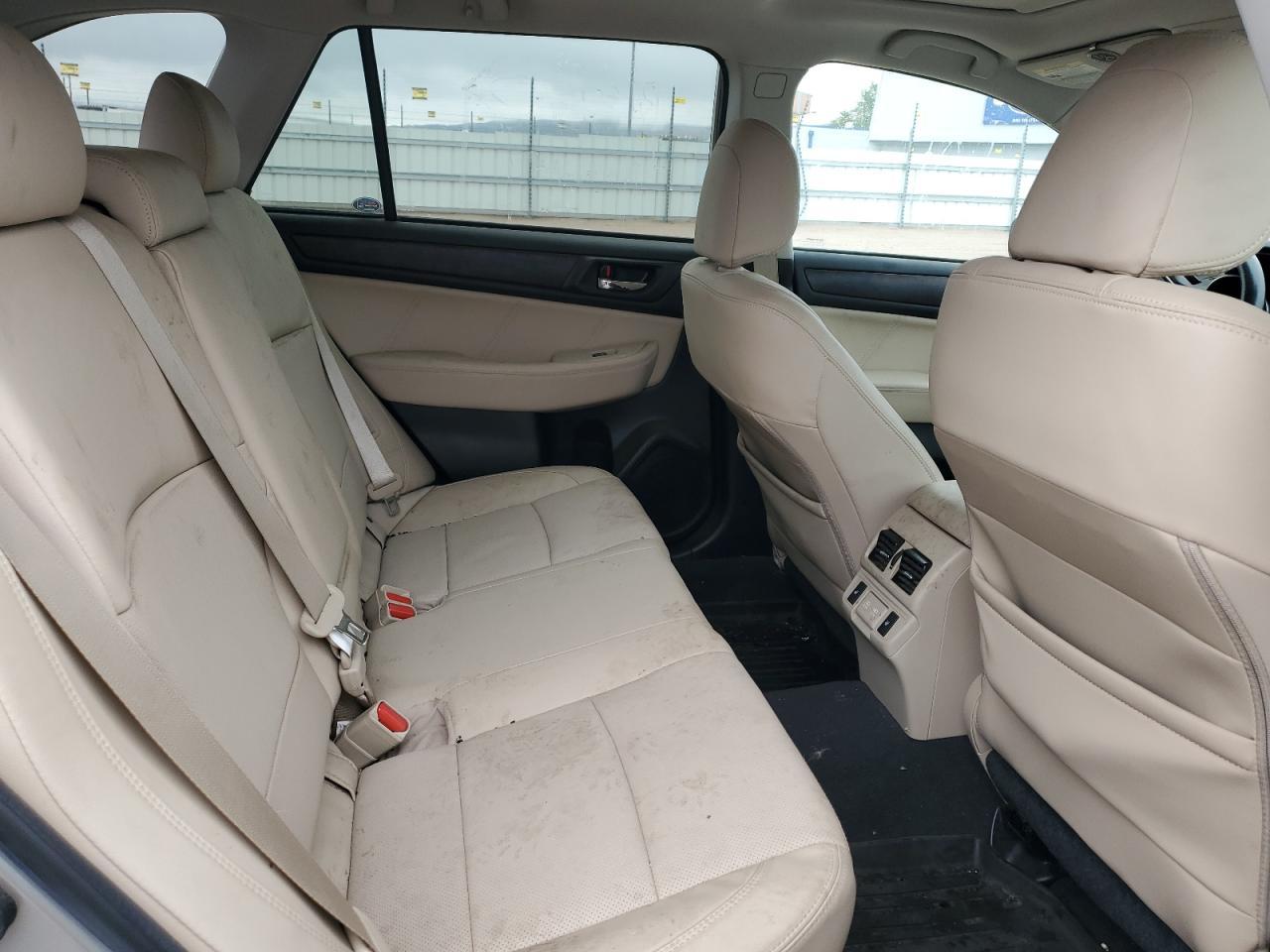 2019 SUBARU Outback
