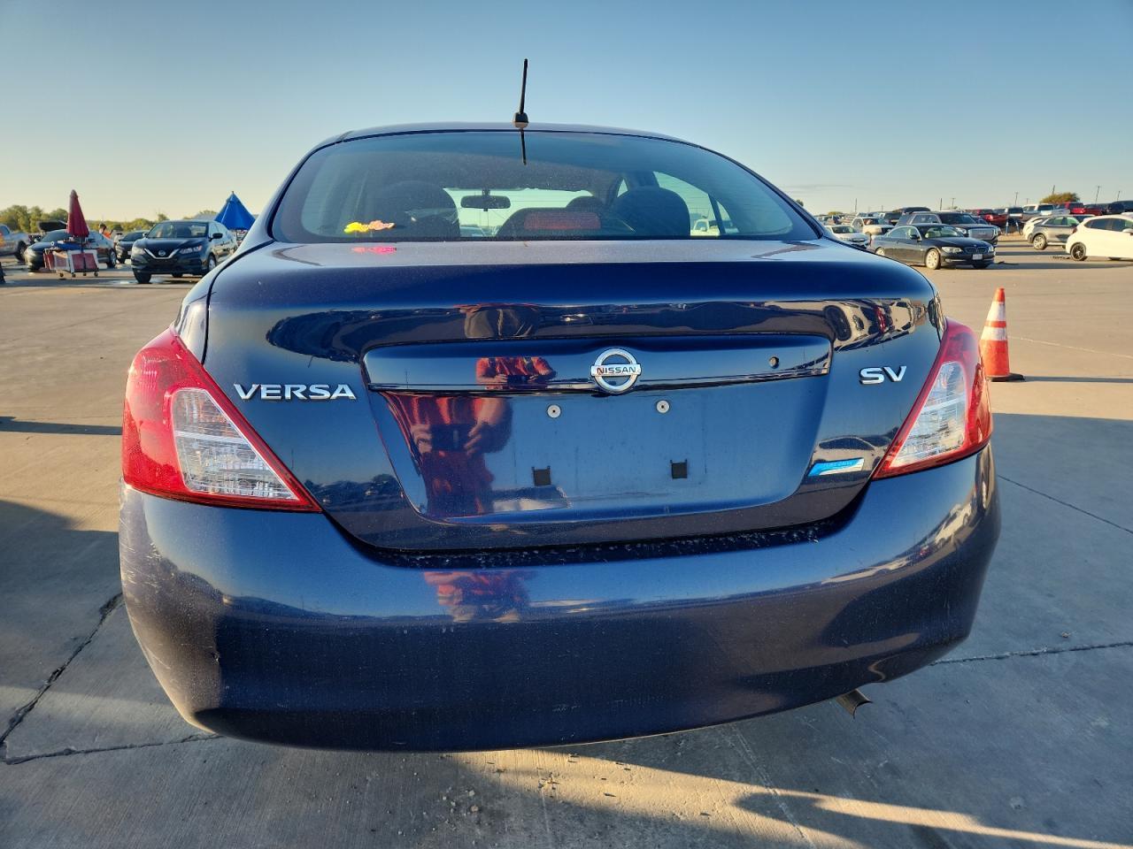 2012 NISSAN VERSA