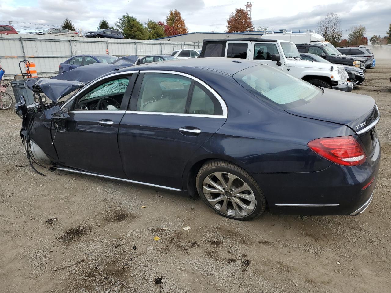 2017 MERCEDES-BENZ E-Class
