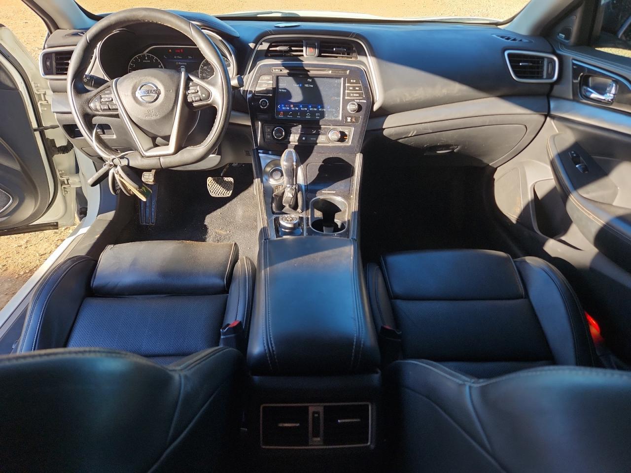 2017 NISSAN Maxima