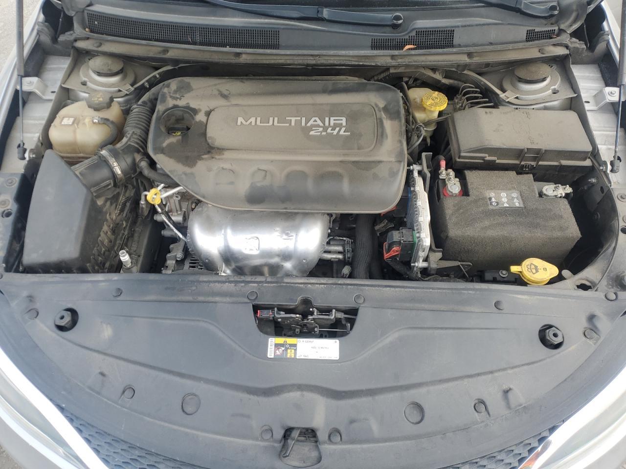 2016 CHRYSLER 200