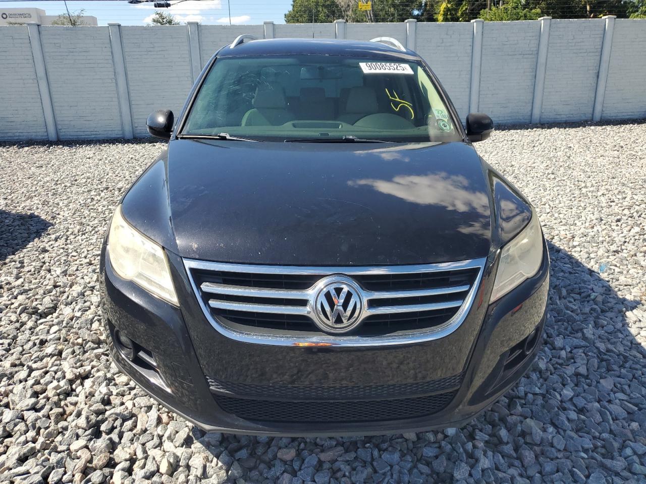 2011 VOLKSWAGEN TIGUAN