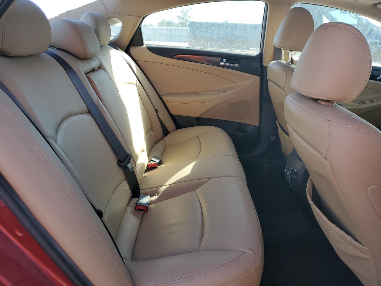 2011 HYUNDAI SONATA