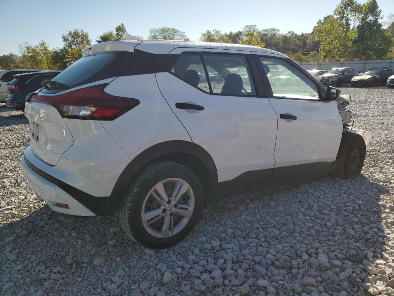 2023 NISSAN KICKS