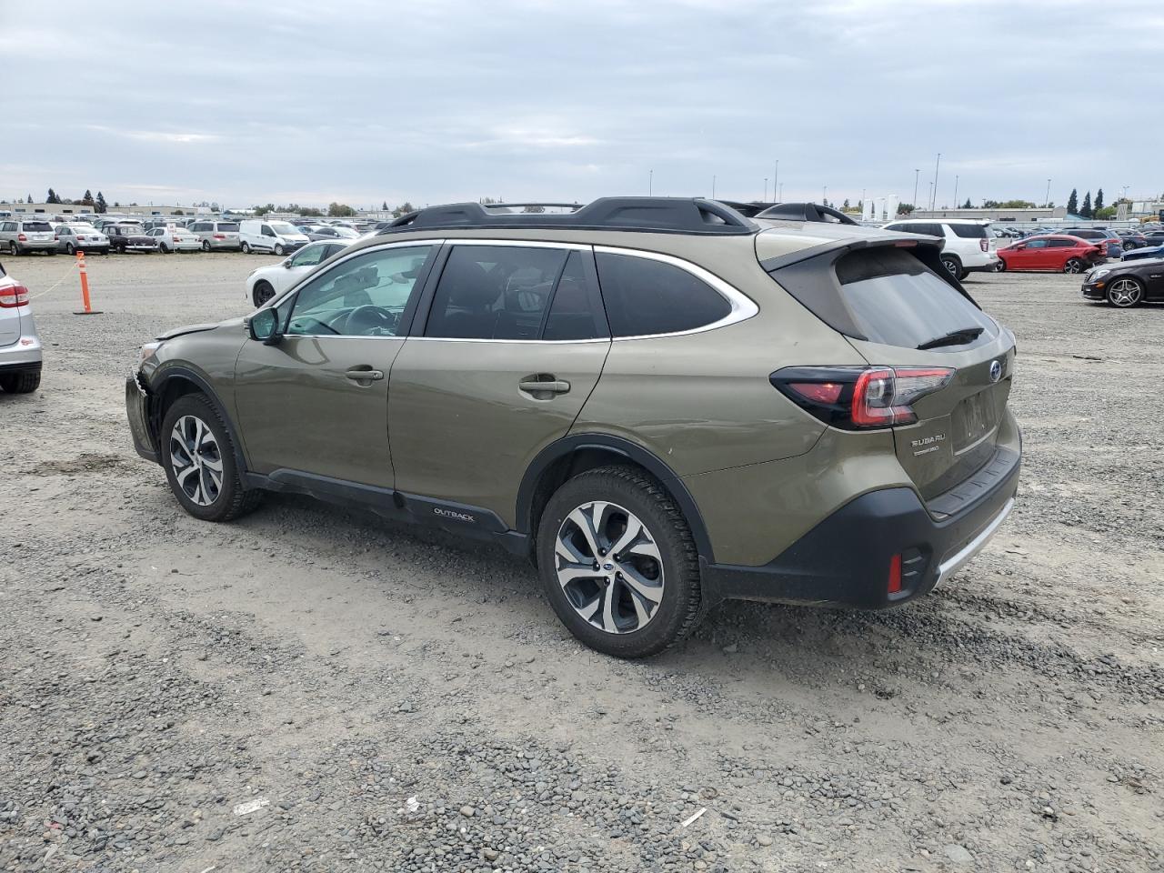 2021 SUBARU Outback