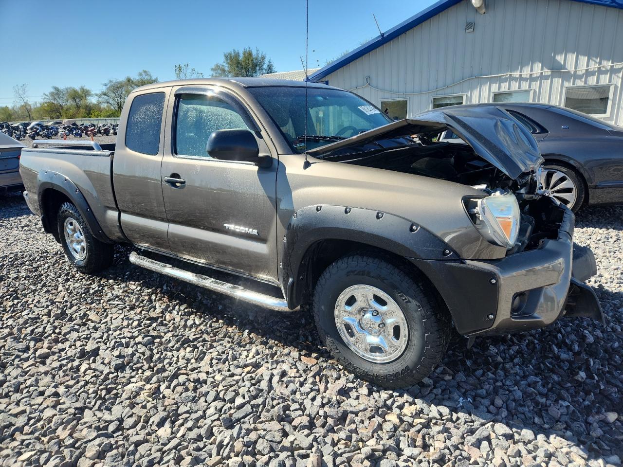 2015 TOYOTA TACOMA