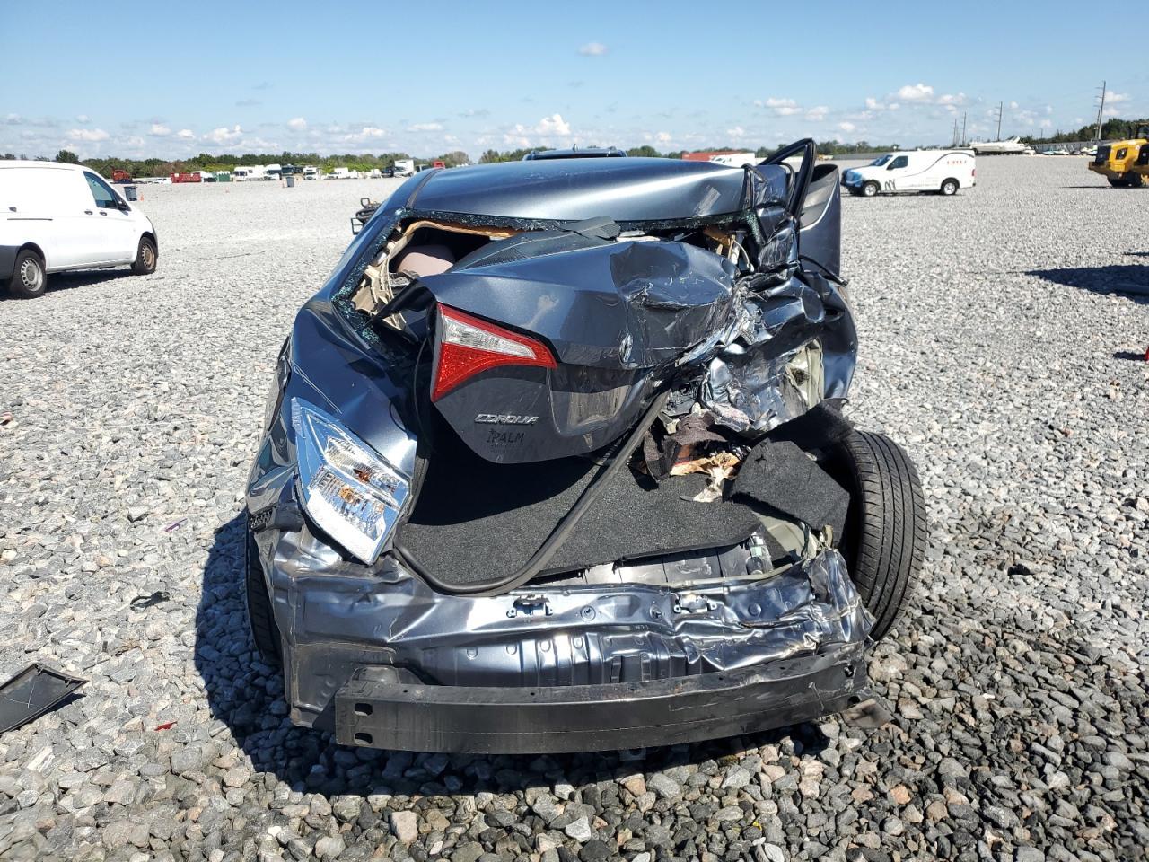 2015 TOYOTA COROLLA