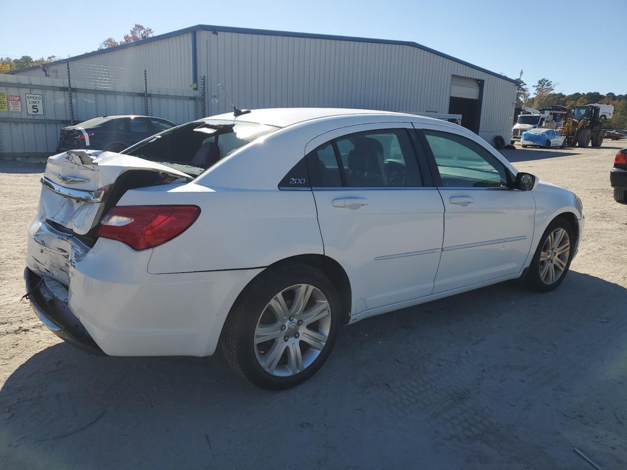 2012 CHRYSLER 200