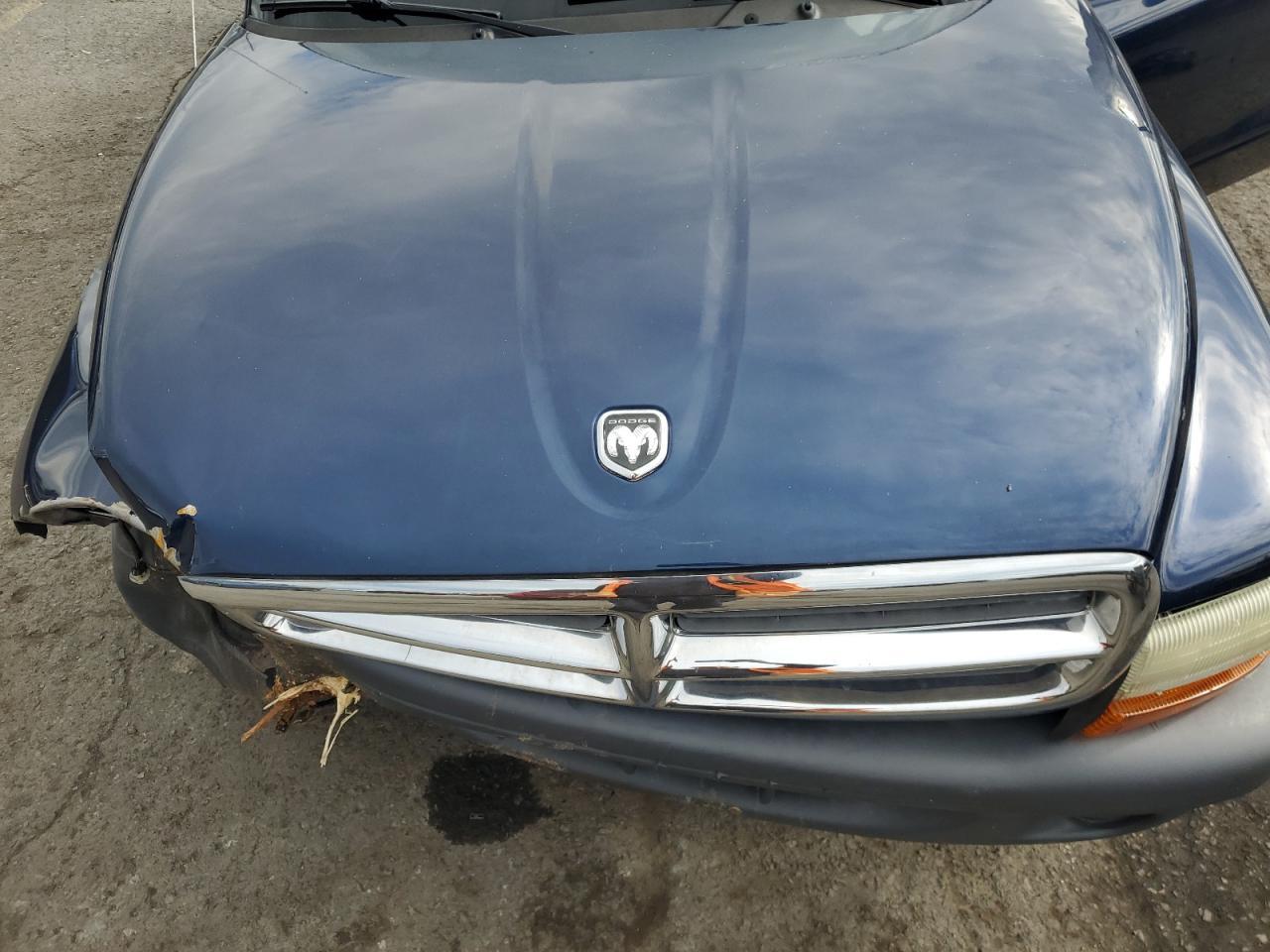 2004 DODGE Dakota