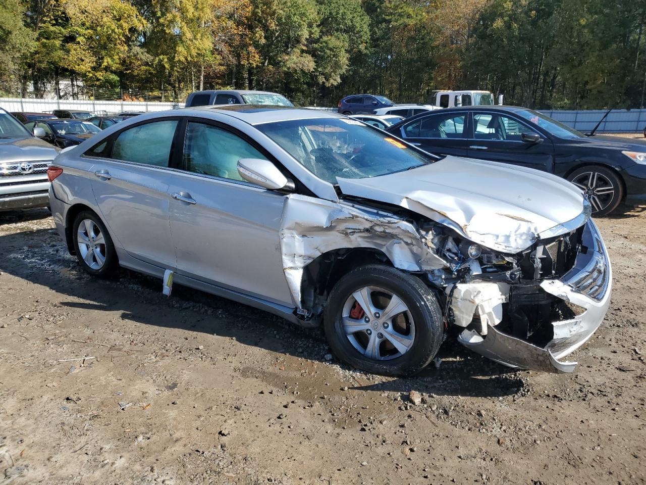 2011 HYUNDAI SONATA