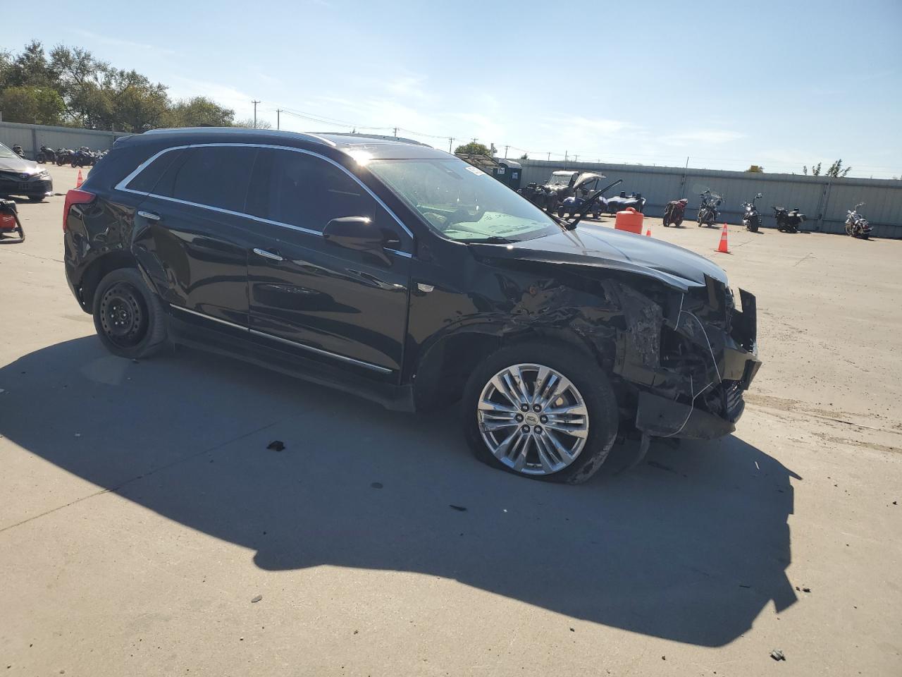 2017 CADILLAC XT5
