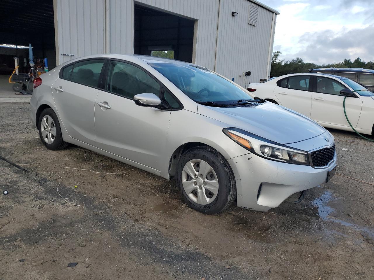 2017 KIA FORTE