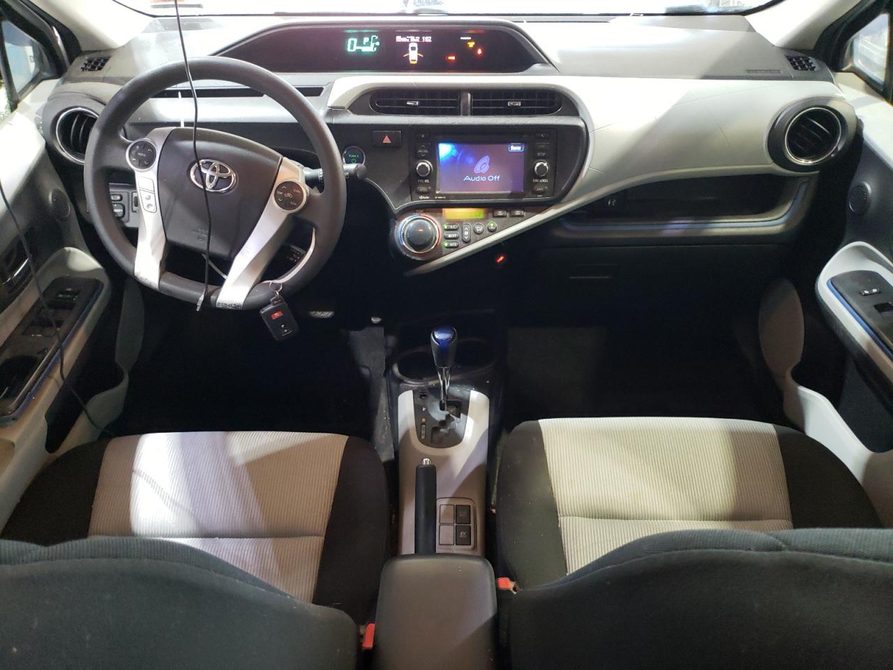 2012 TOYOTA Prius c