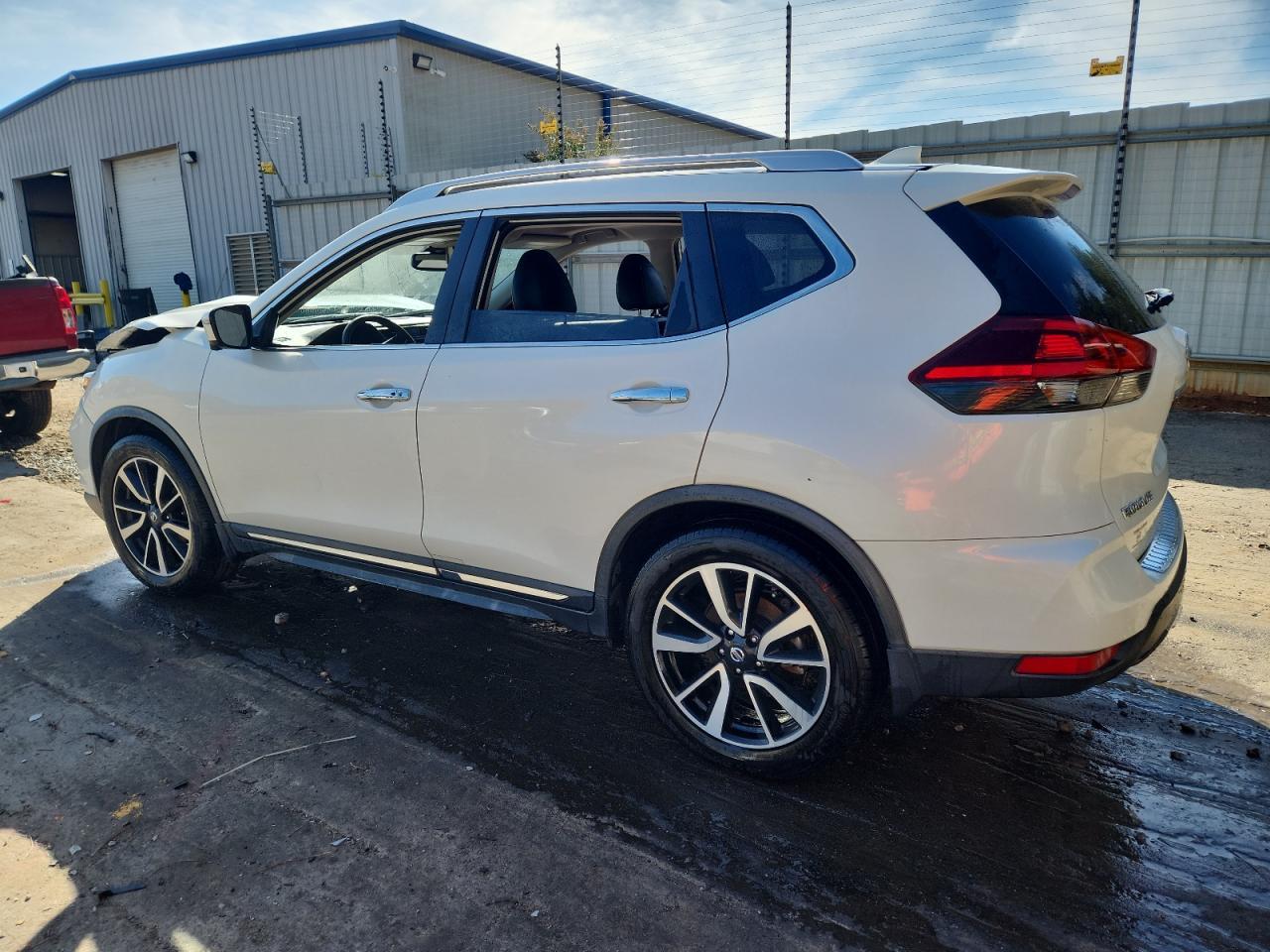2018 NISSAN ROGUE