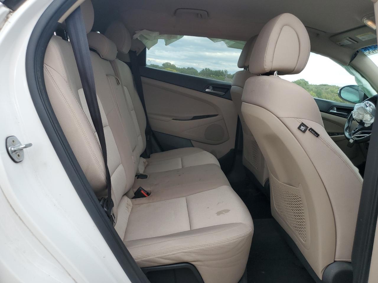 2017 HYUNDAI TUCSON
