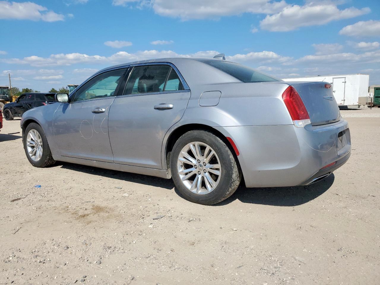 2016 CHRYSLER 300