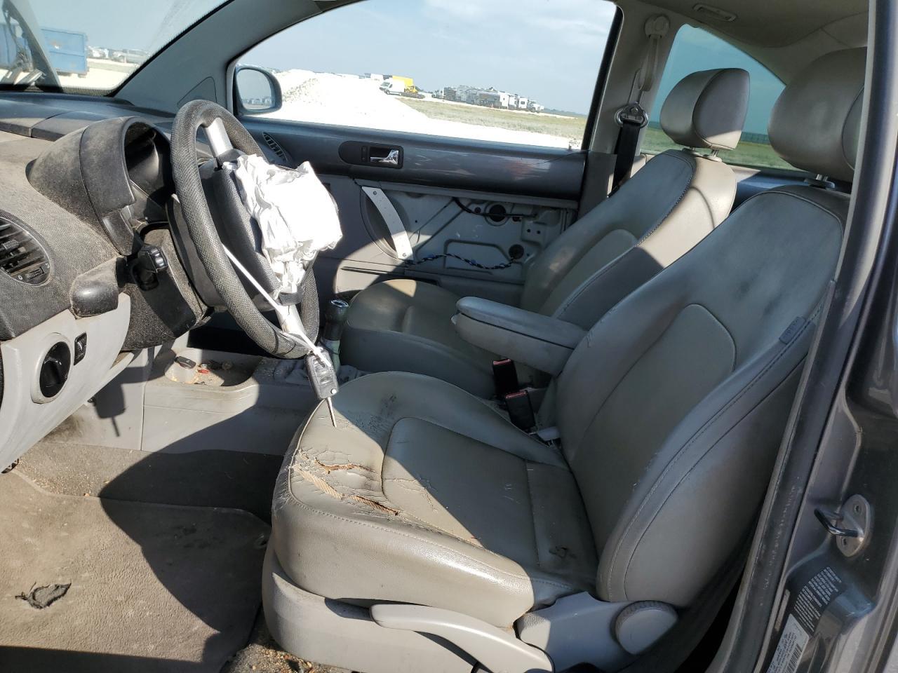 2006 VOLKSWAGEN Beetle