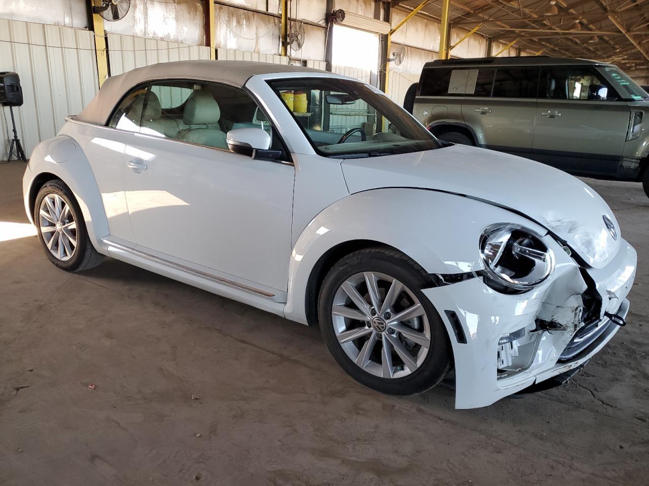 2017 VOLKSWAGEN Beetle