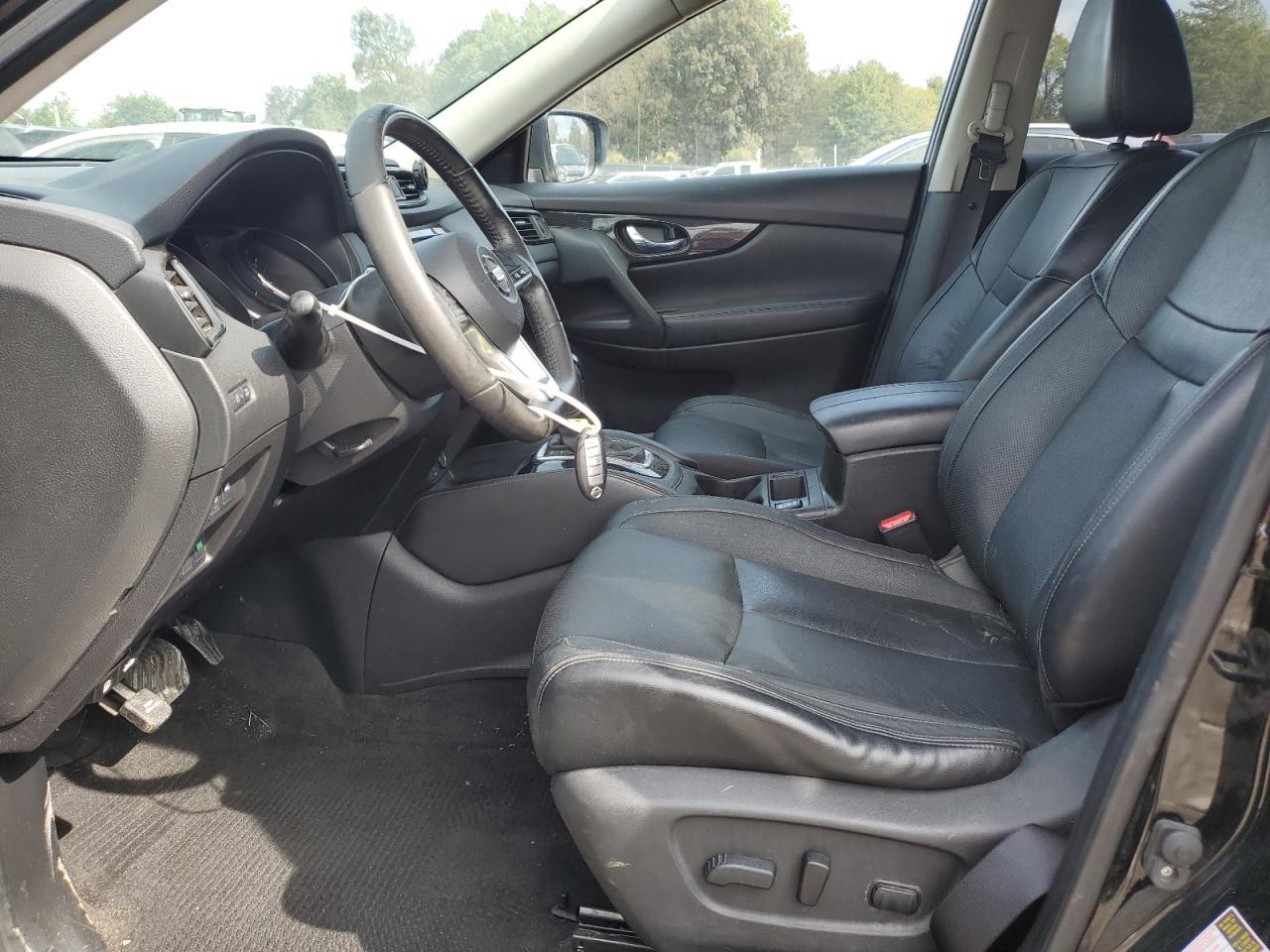2017 NISSAN ROGUE