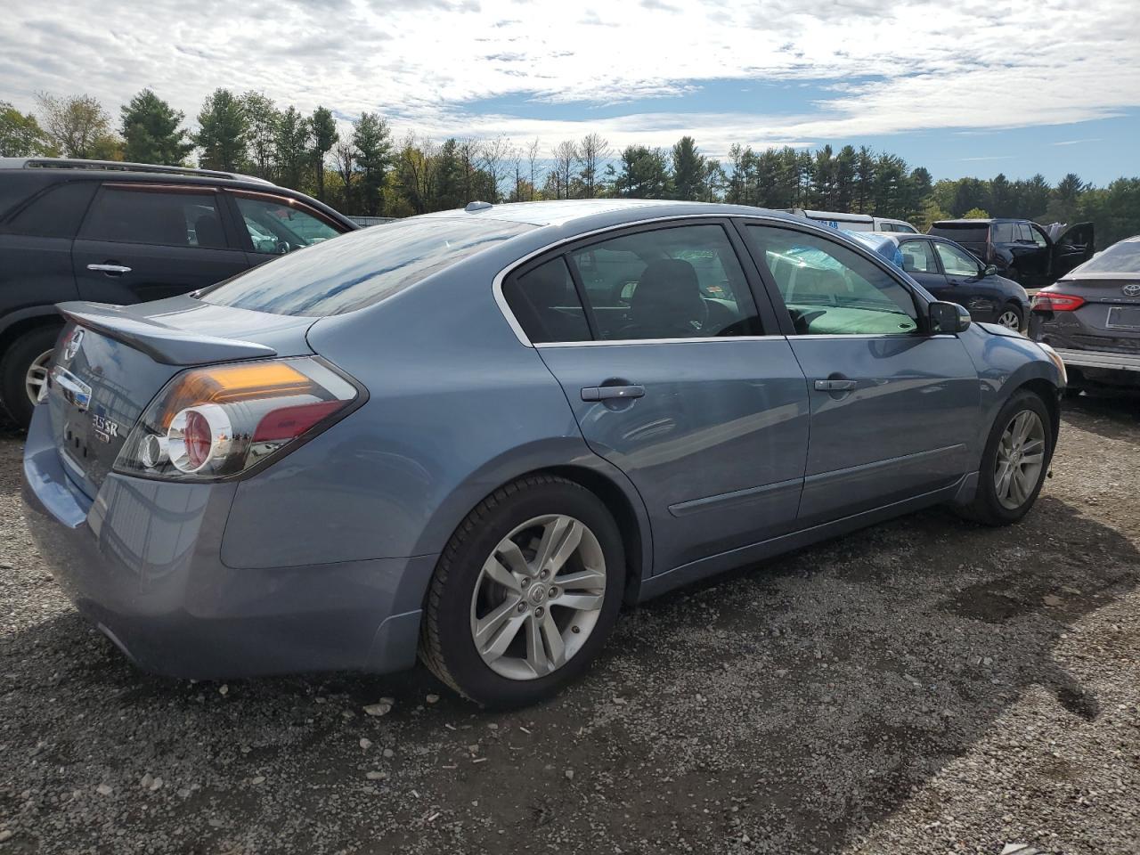 2012 NISSAN ALTIMA