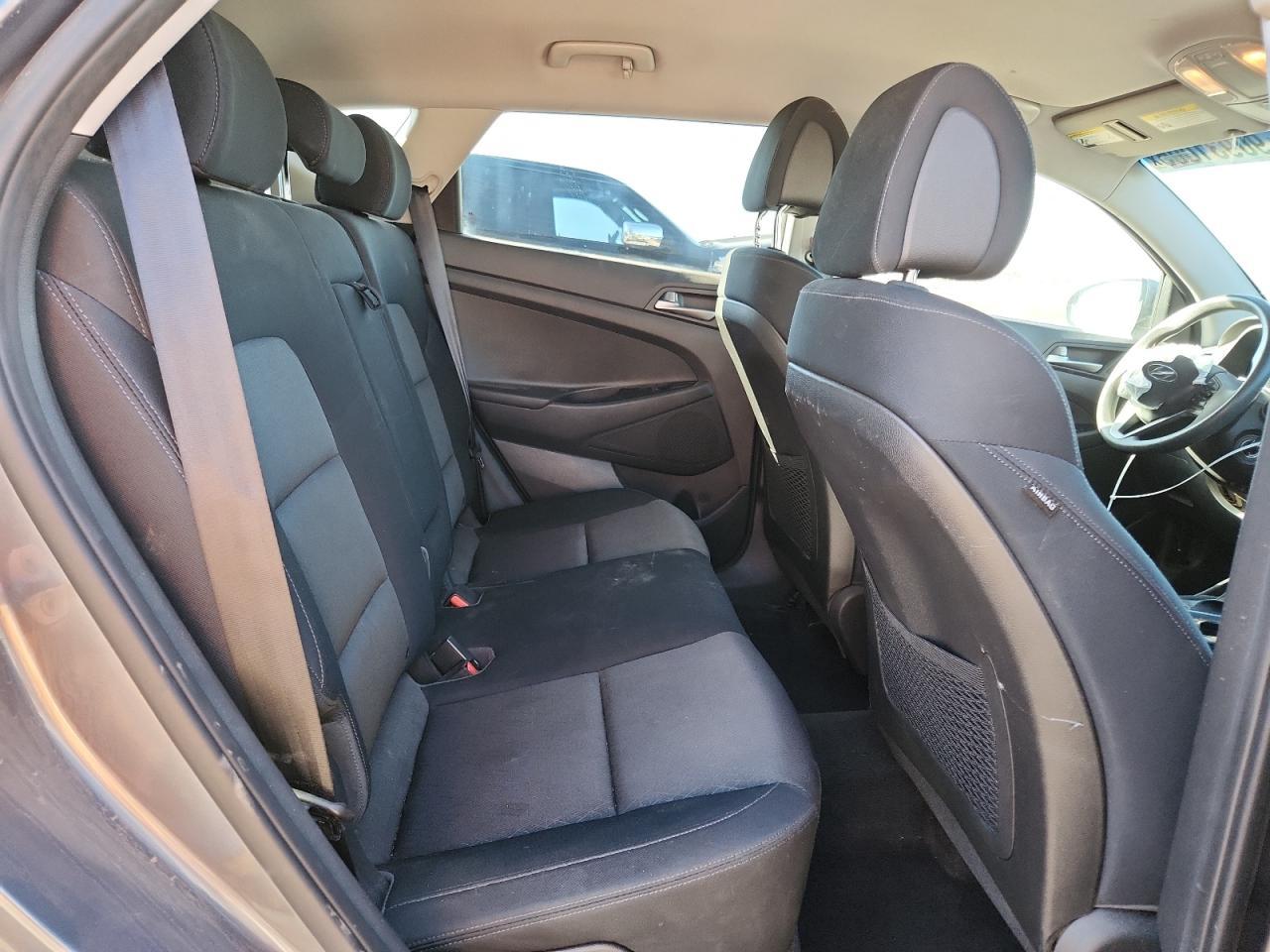 2016 HYUNDAI TUCSON