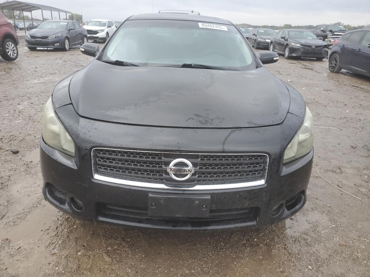 2011 NISSAN Maxima