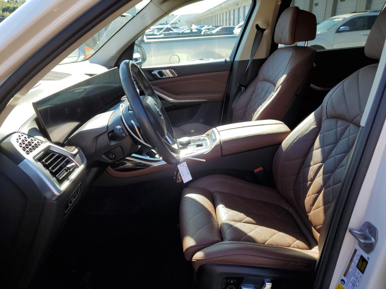 2024 BMW X7