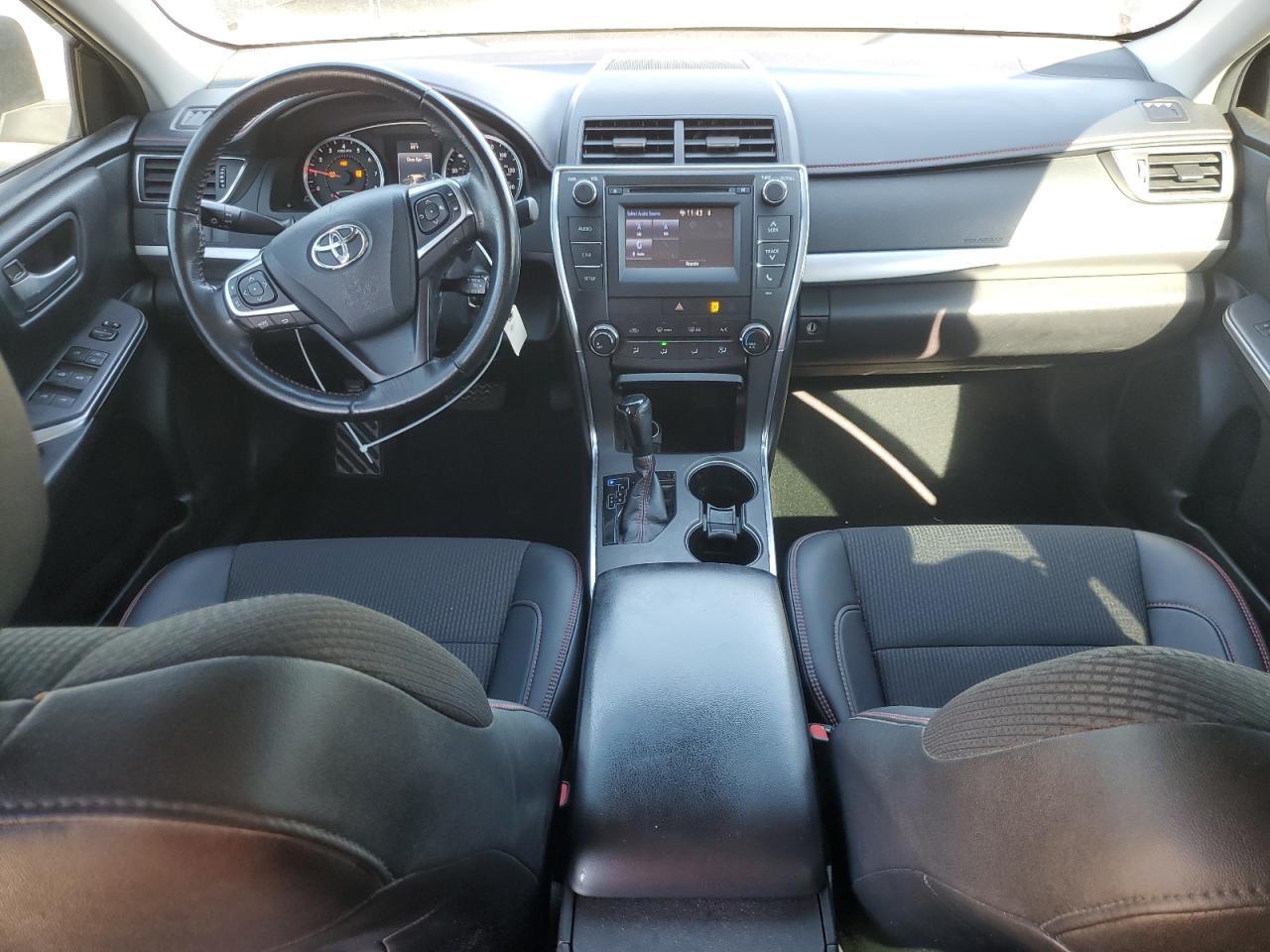 2016 TOYOTA CAMRY