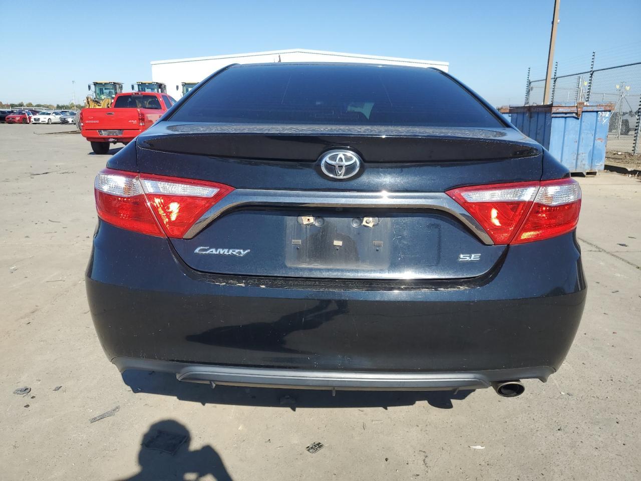 2016 TOYOTA CAMRY