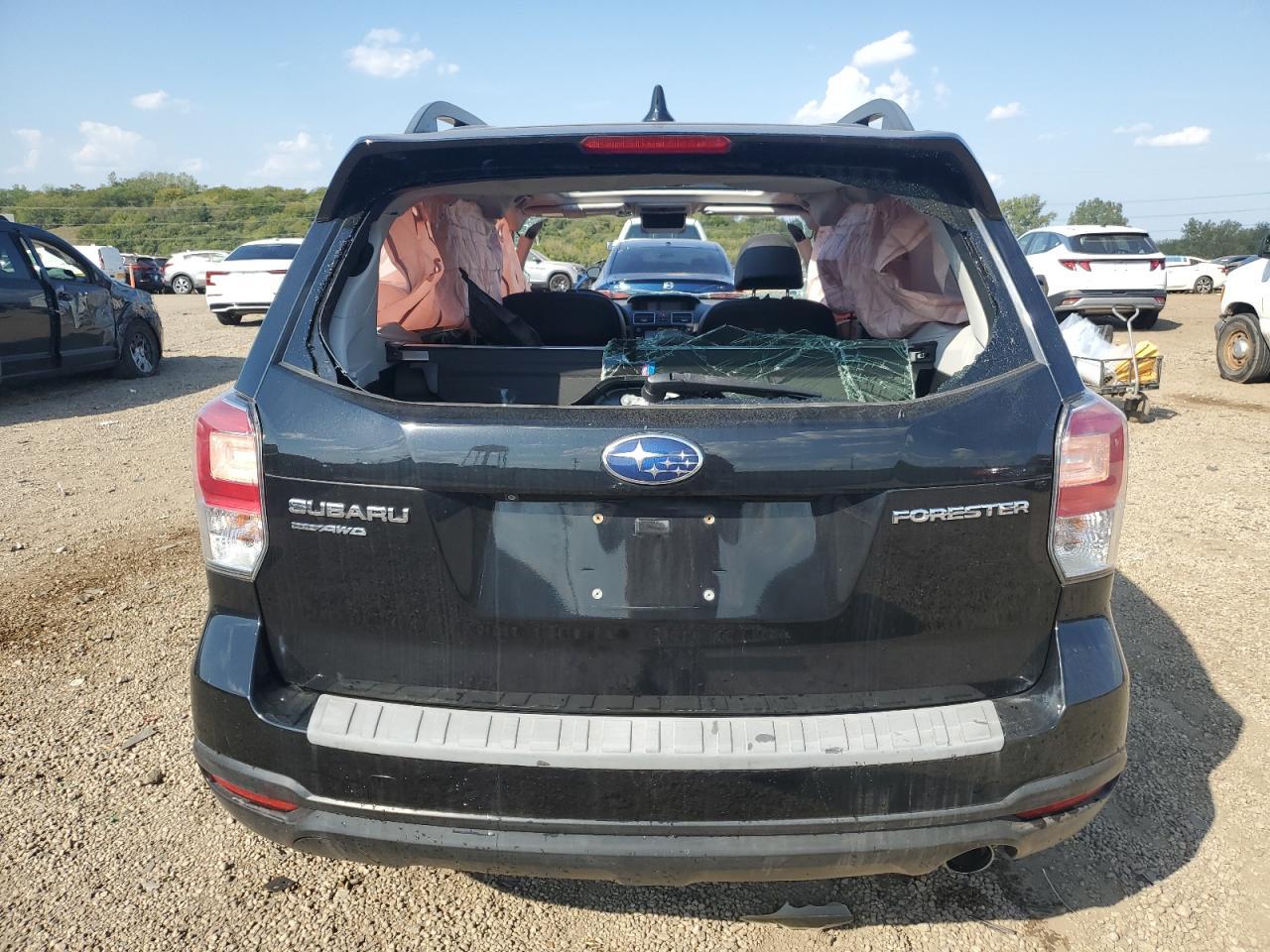 2018 SUBARU FORESTER