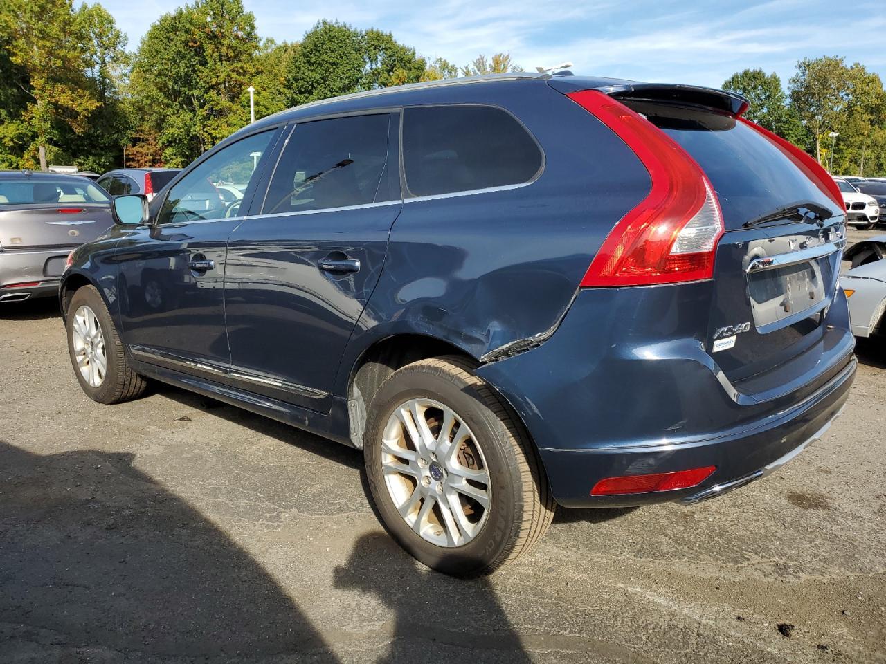 2015 VOLVO XC60