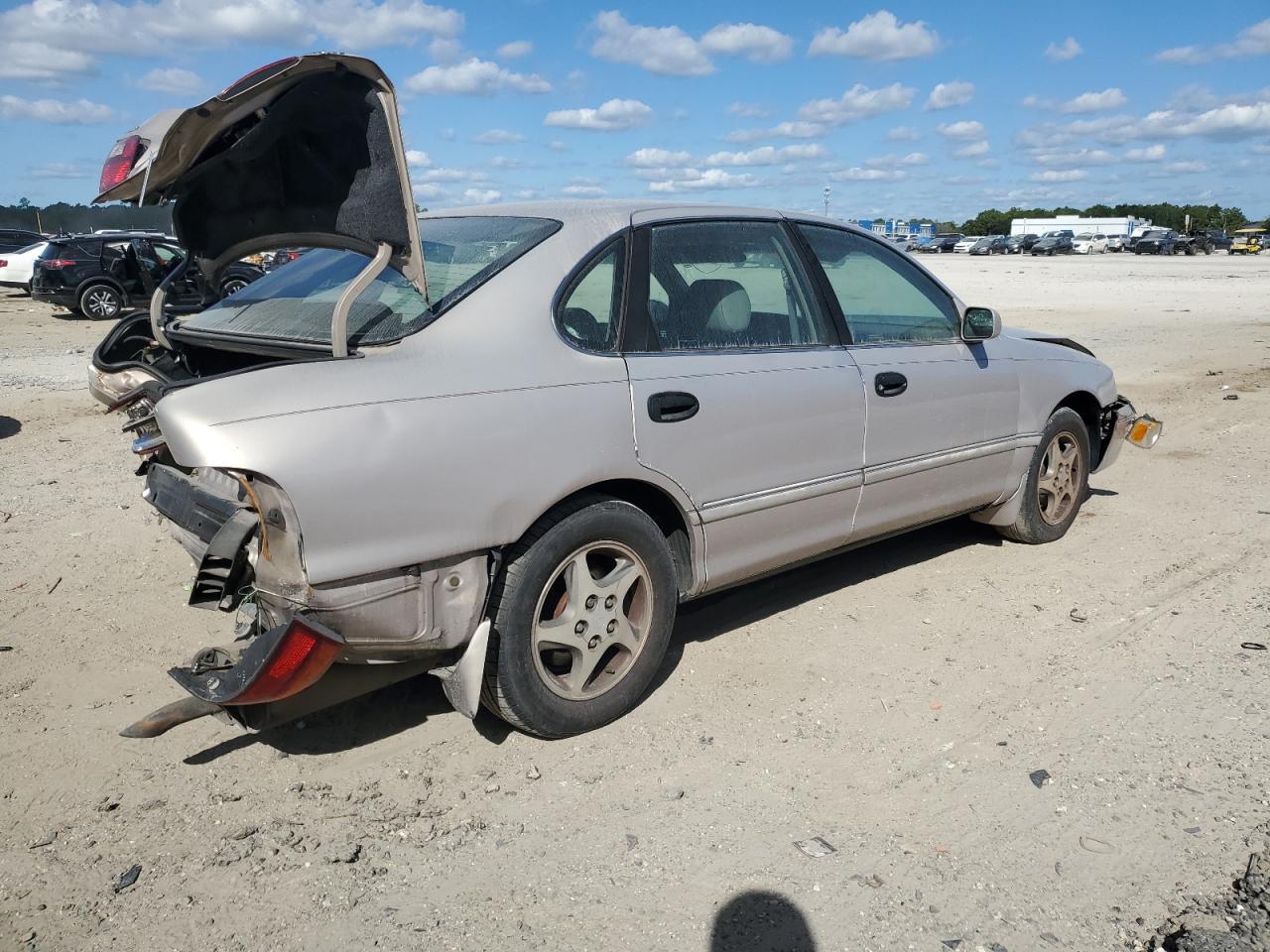 1999 TOYOTA Avalon