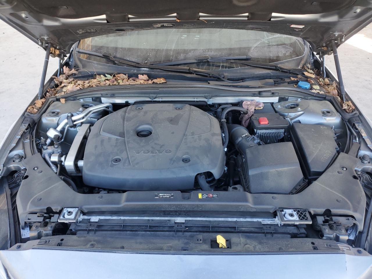 2019 VOLVO S60
